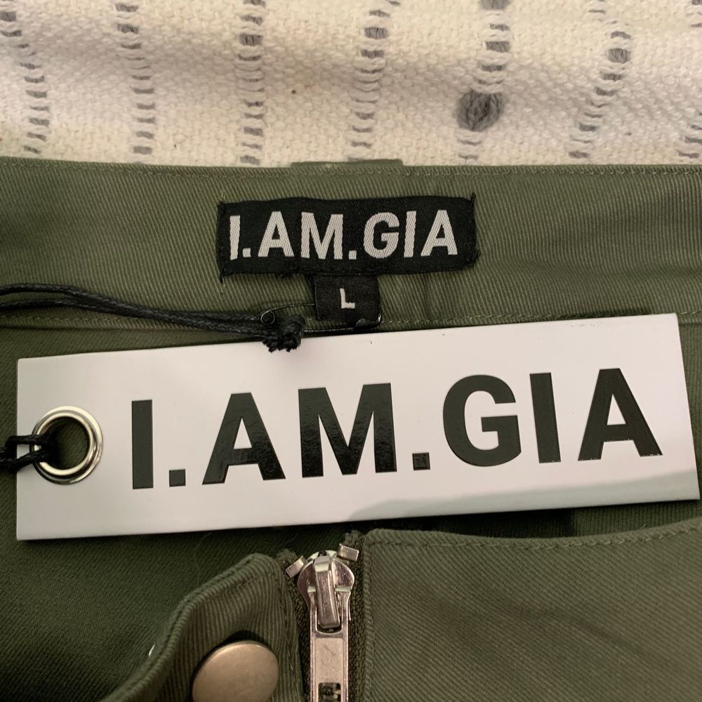 I.AM.GIA Dagger Snapoff Pants to Shorts in Khaki - Picture 7 of 7